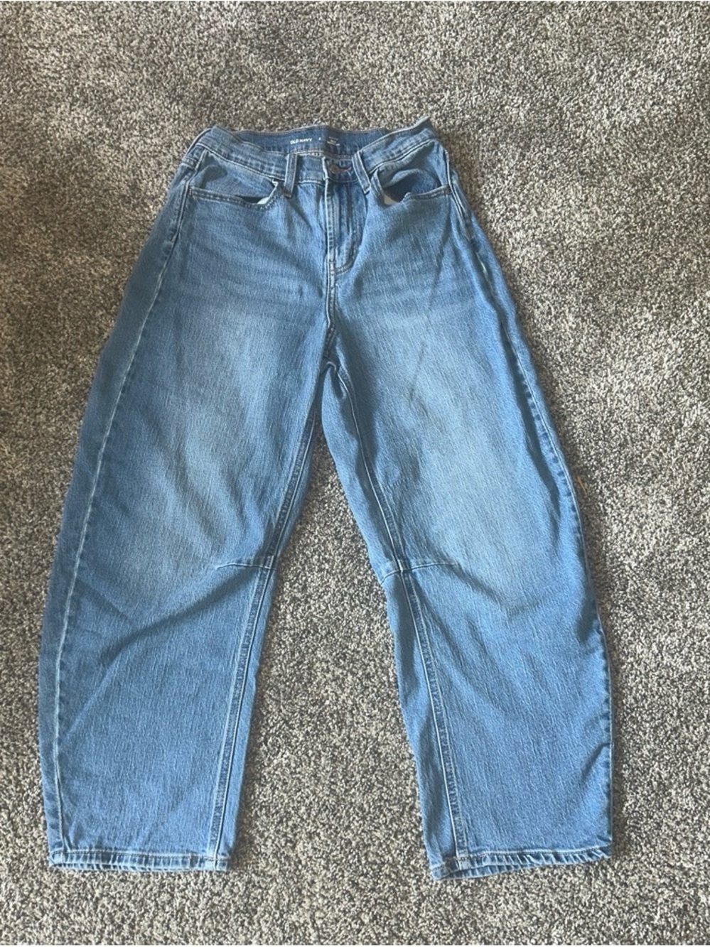 Old Navy High-Rise Relaxed Straight Jeans - Light Blue Wash